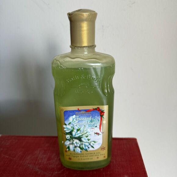 Bath & Body Works Frosted Snowdrop Refreshing Shower Gel - Picture 3 of 10